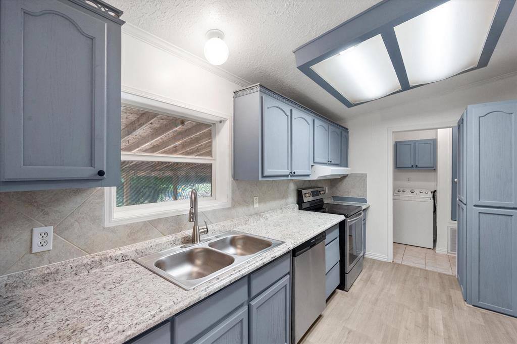 6217 Baker Lane, Alvarado, TX 76009