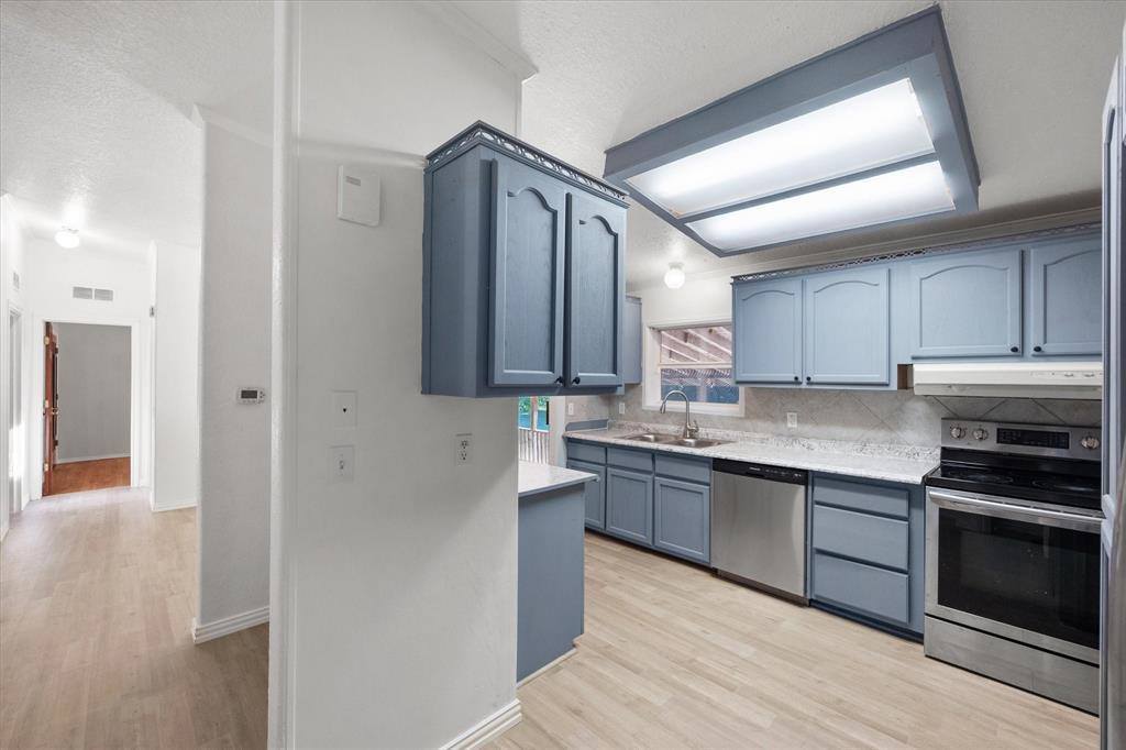 6217 Baker Lane, Alvarado, TX 76009