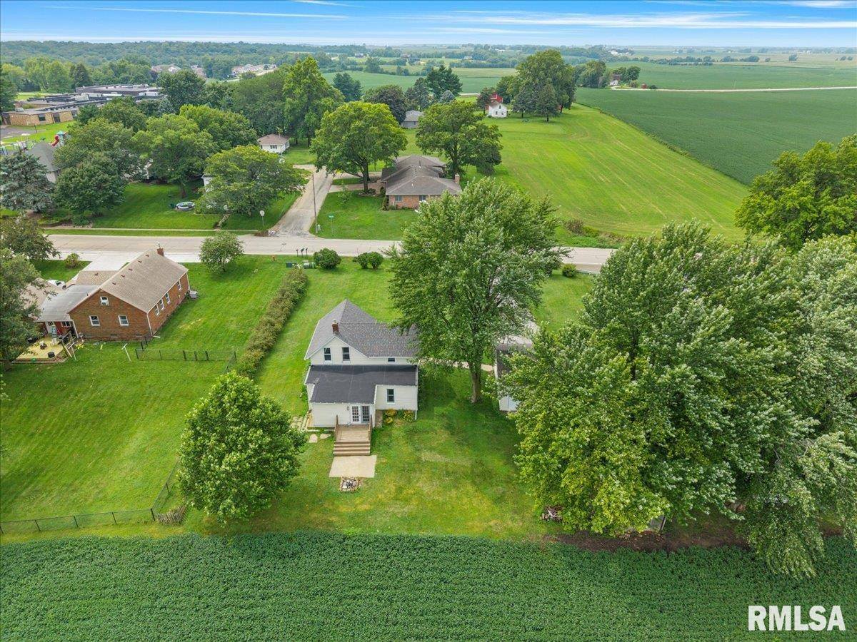 301 North 1ST Street, Long Grove, IA 52756