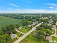 301 North 1ST Street, Long Grove, IA 52756