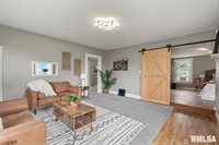 301 North 1ST Street, Long Grove, IA 52756