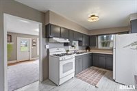 301 North 1ST Street, Long Grove, IA 52756