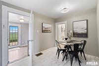 301 North 1ST Street, Long Grove, IA 52756