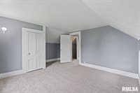 301 North 1ST Street, Long Grove, IA 52756