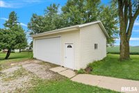 301 North 1ST Street, Long Grove, IA 52756
