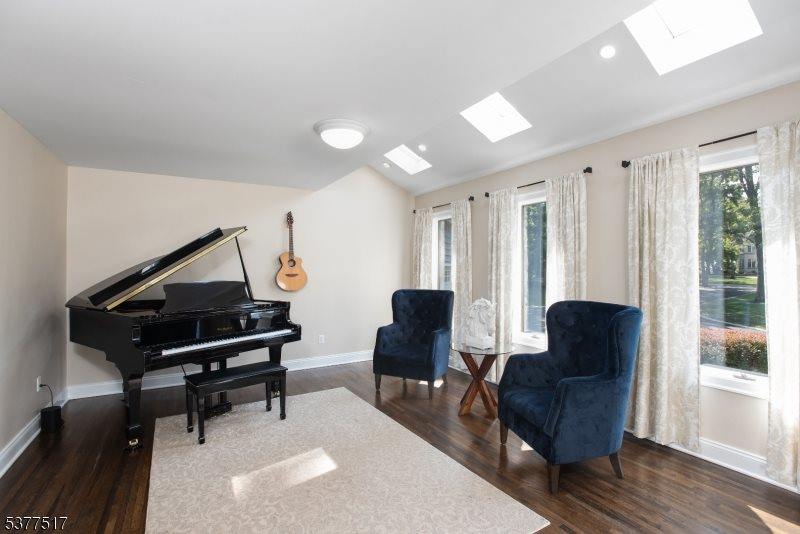 89 Rock Road West, Green Brook Township, NJ 08812