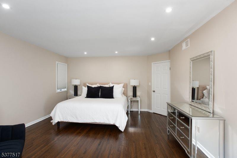 89 Rock Road West, Green Brook Township, NJ 08812