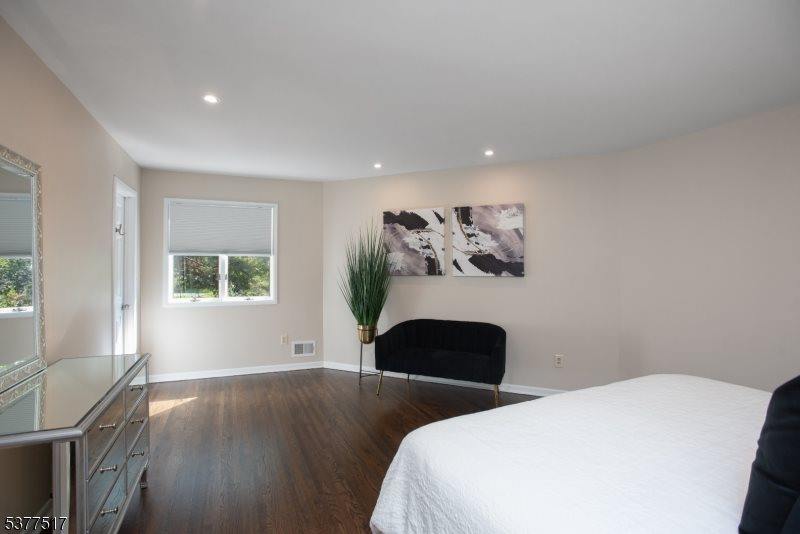 89 Rock Road West, Green Brook Township, NJ 08812