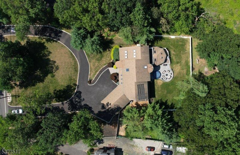 89 Rock Road West, Green Brook Township, NJ 08812