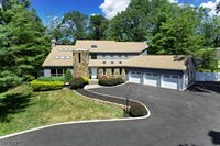 89 Rock Road West, Green Brook Township, NJ 08812