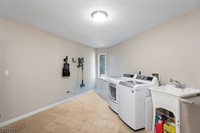 89 Rock Road West, Green Brook Township, NJ 08812