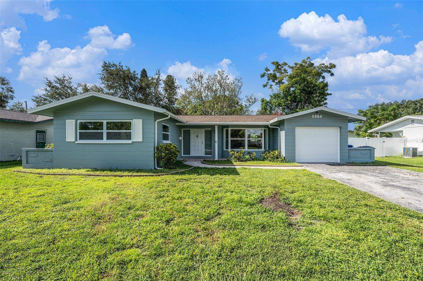 5984 30TH Avenue North, Saint Petersburg, FL 33710
