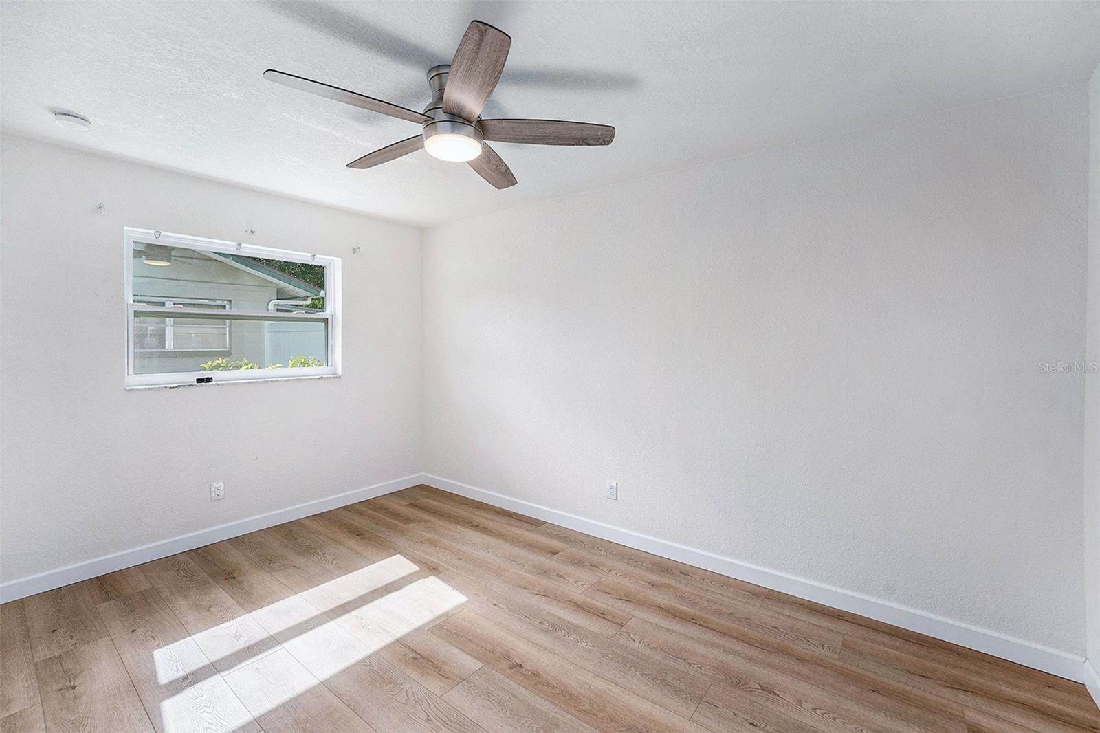 5984 30TH Avenue North, Saint Petersburg, FL 33710