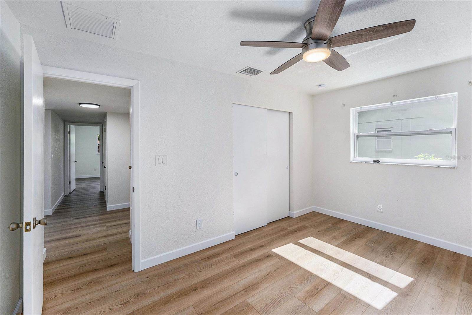 5984 30TH Avenue North, Saint Petersburg, FL 33710