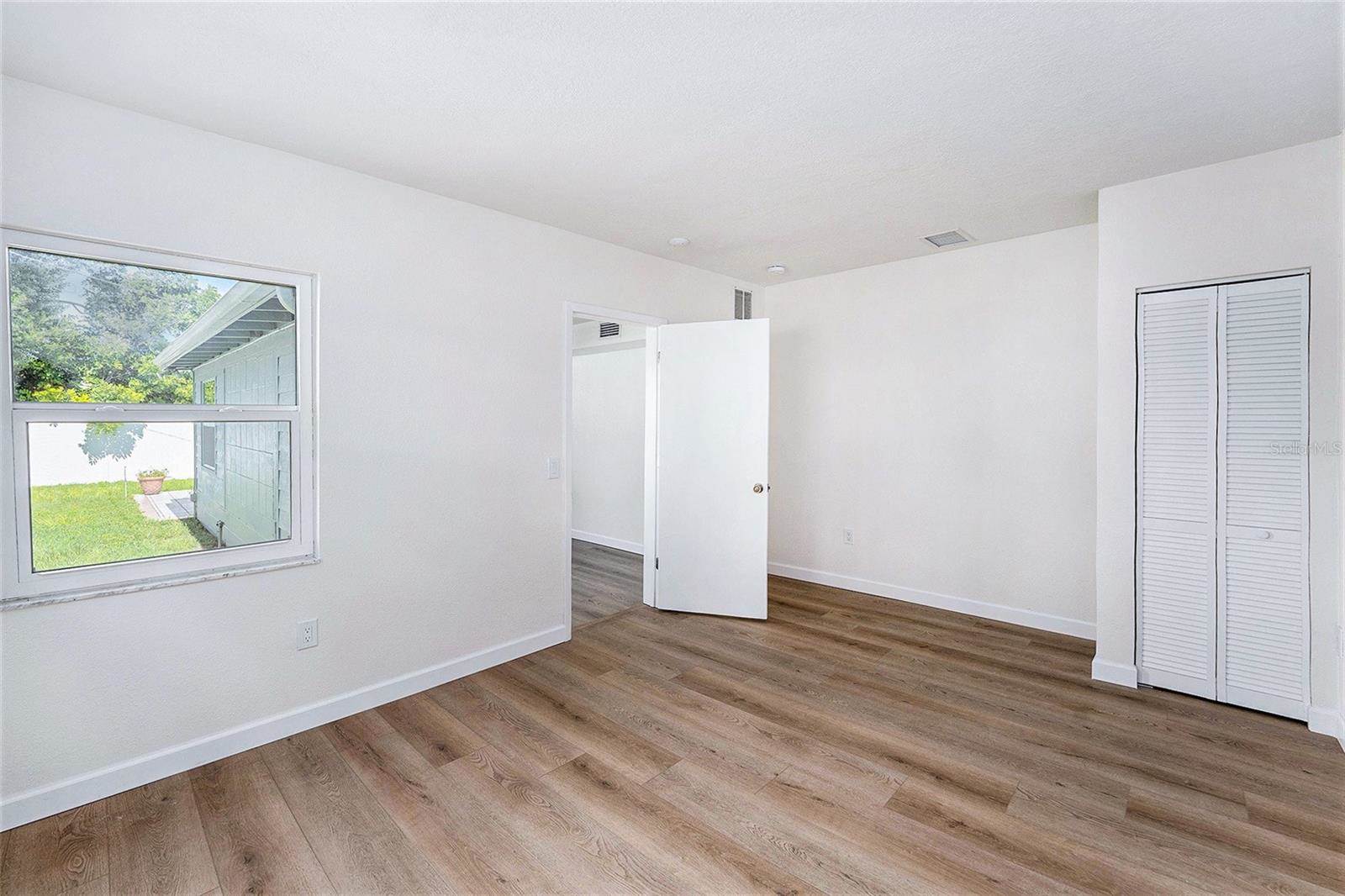 5984 30TH Avenue North, Saint Petersburg, FL 33710