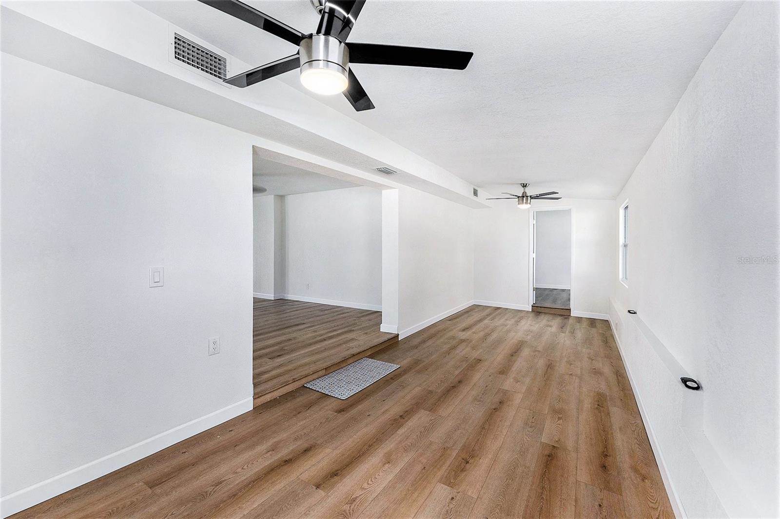 5984 30TH Avenue North, Saint Petersburg, FL 33710