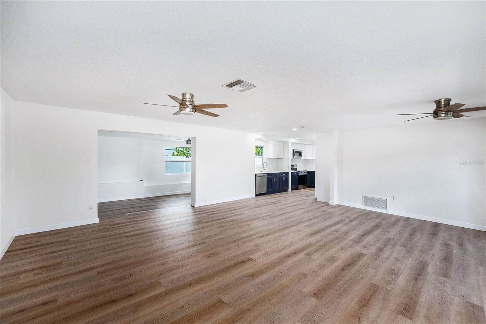 5984 30TH Avenue North, Saint Petersburg, FL 33710