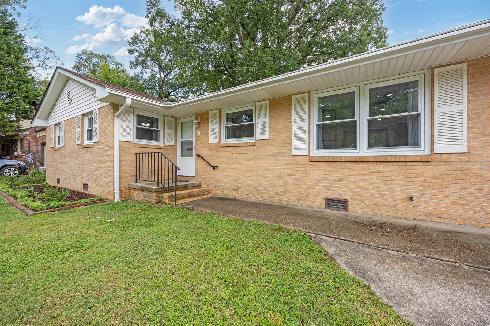 9 Satinwood Lane, Newport News, VA 23602