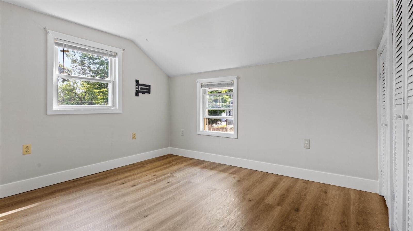 24 Warwick Street, Bangor, ME 04401