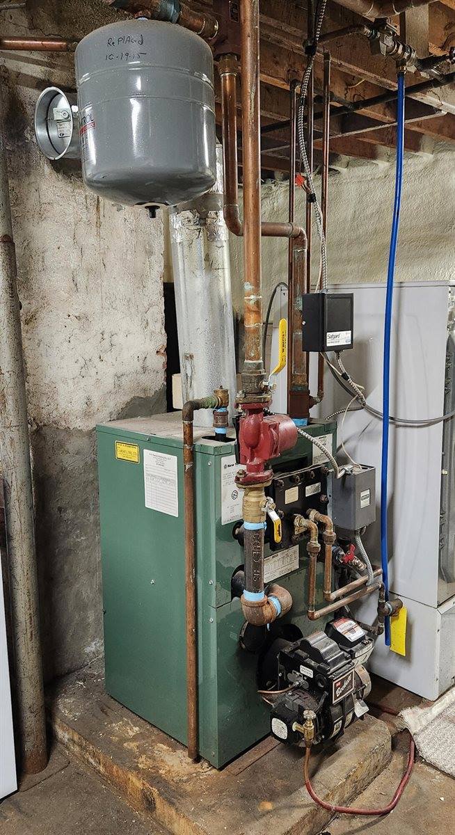 24 Warwick Street, Bangor, ME 04401