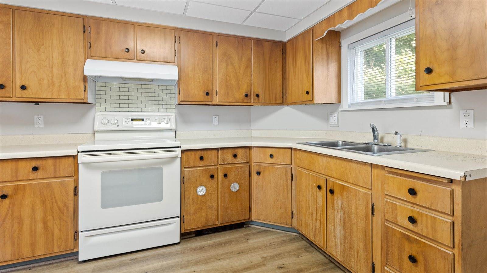 24 Warwick Street, Bangor, ME 04401