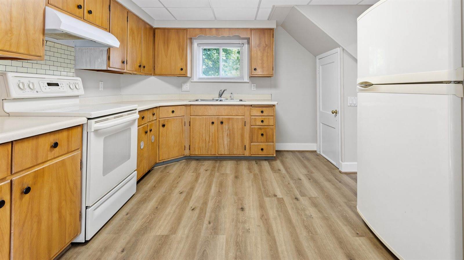 24 Warwick Street, Bangor, ME 04401