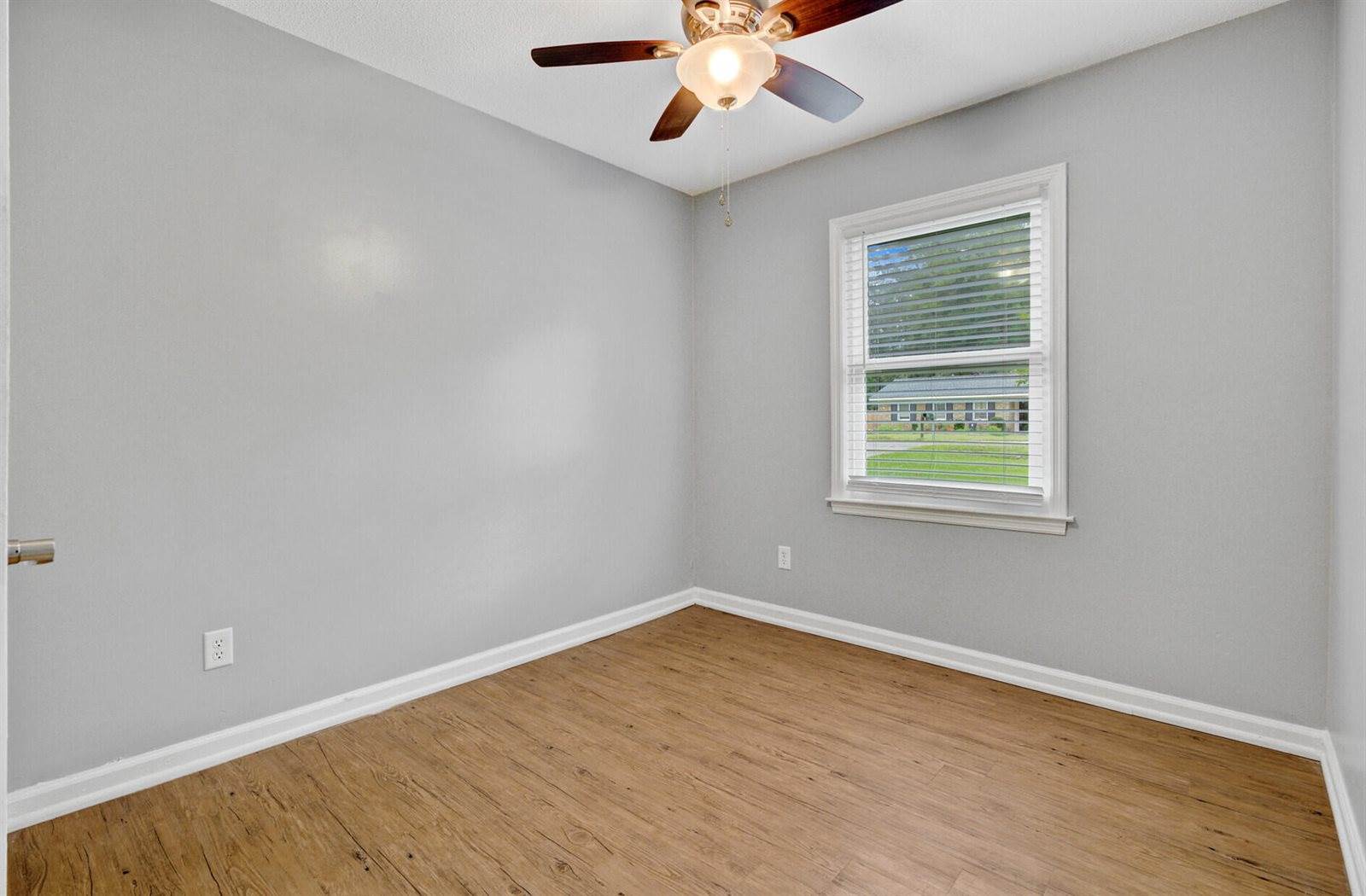 211 Owens Drive, Summerville, SC 29485