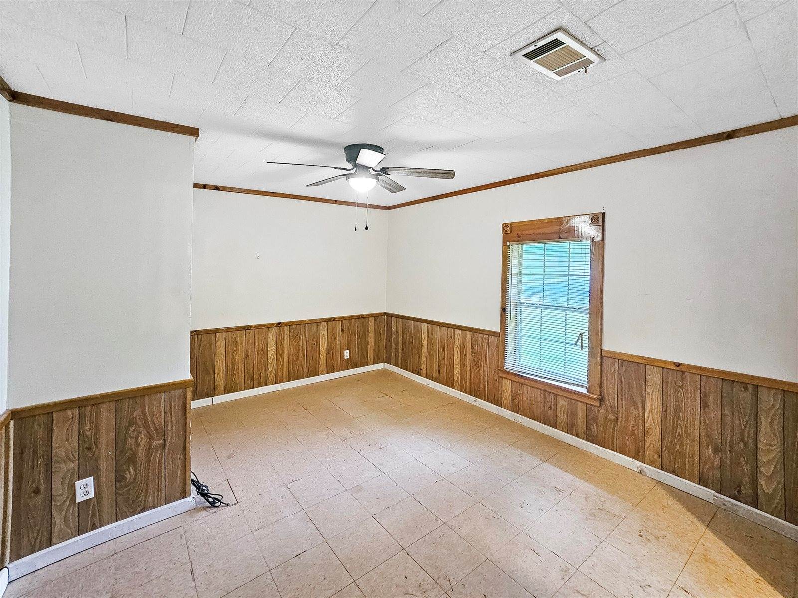 1012 Mc Arthur St, DeRidder, LA 70634