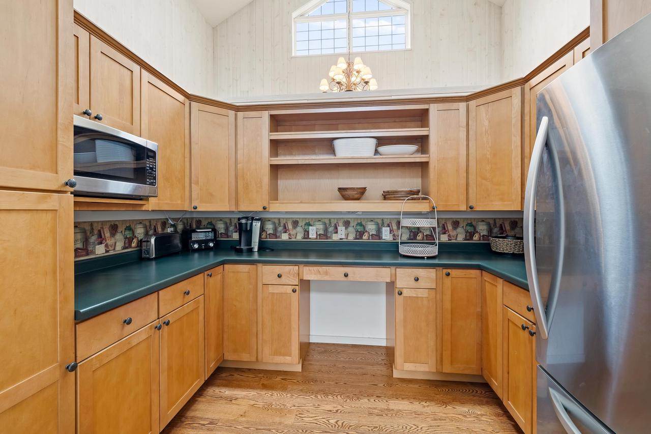 1100 Jo Pine Road, Stevens Point, WI 54482