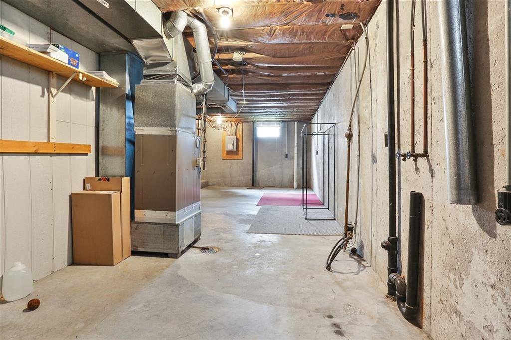 1412 NW 63RD Terrace, Kansas City, MO 64118