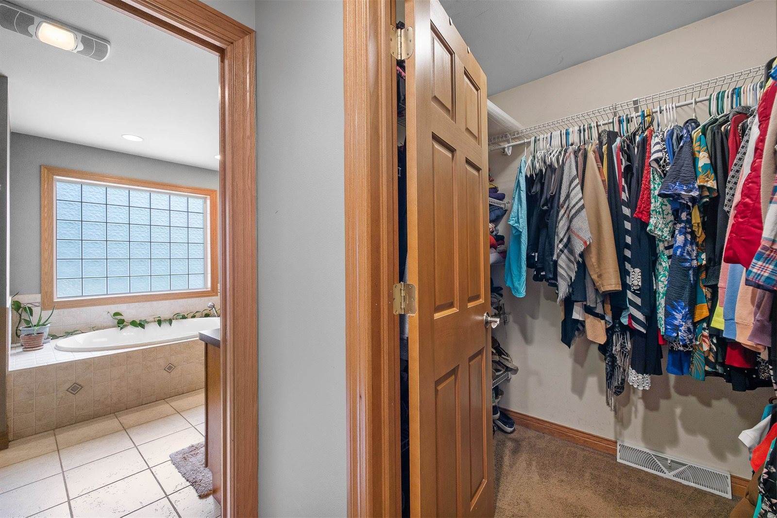 1868 Serafin Court, Junction City, WI 54443