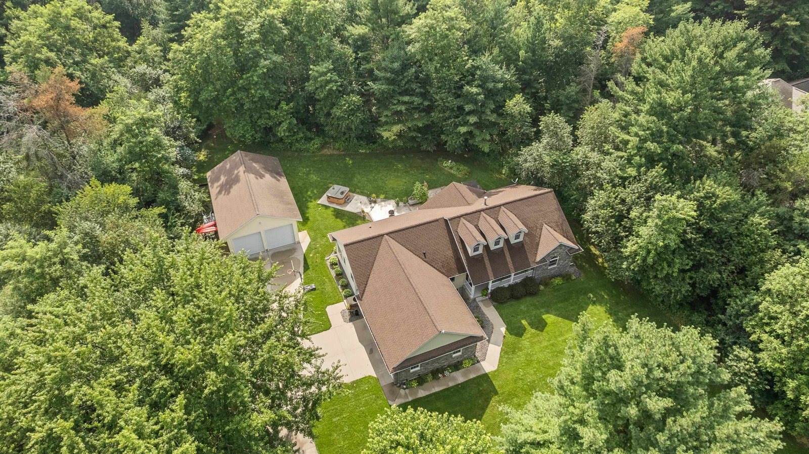 1868 Serafin Court, Junction City, WI 54443