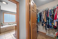 1868 Serafin Court, Junction City, WI 54443