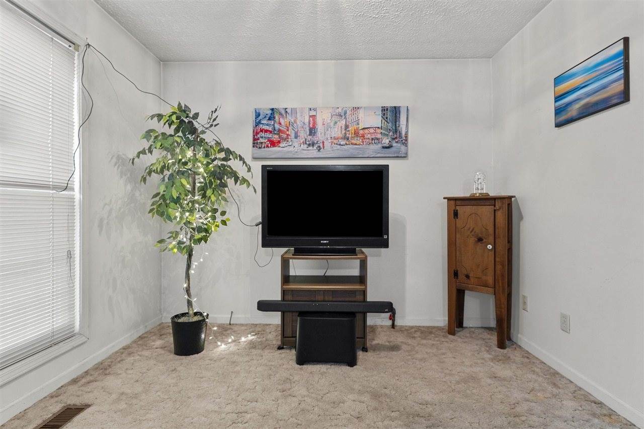 235 Country Club Estates, Franklin, KY 42134