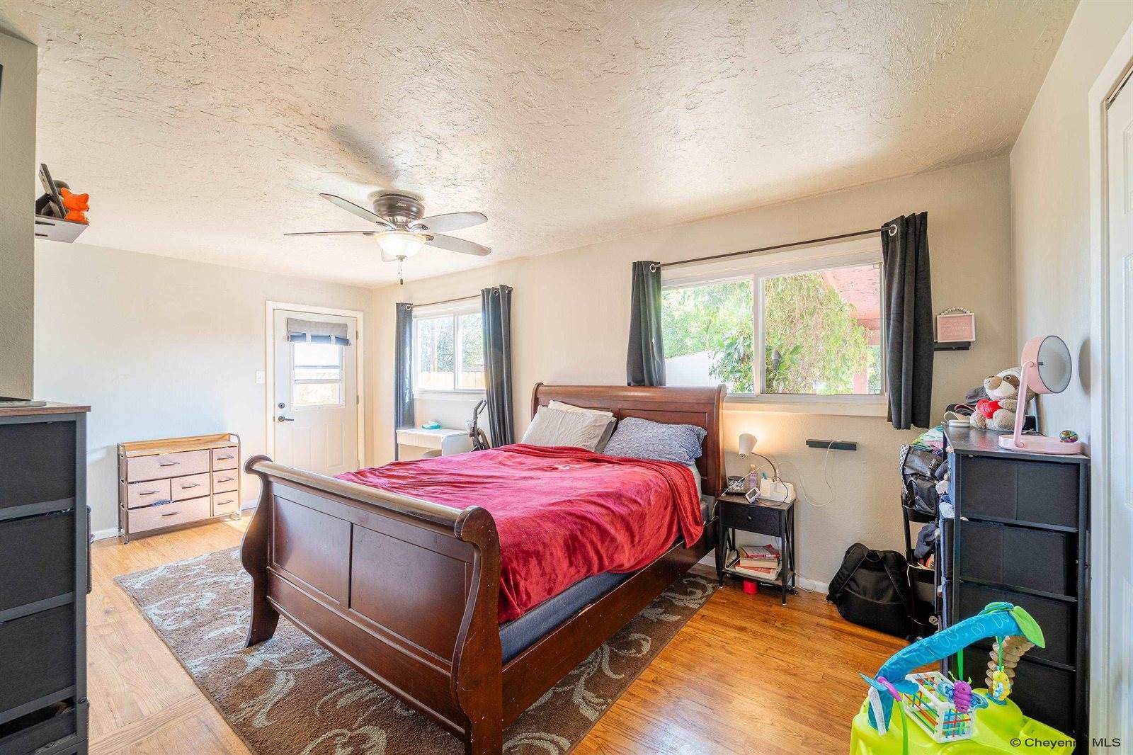 1106 Leisher Rd, Cheyenne, WY 82007