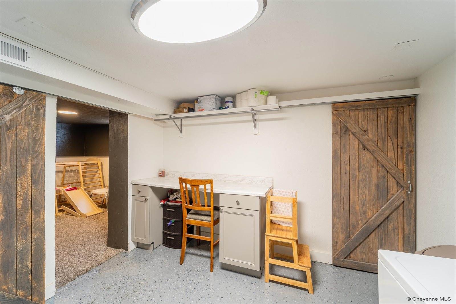 1106 Leisher Rd, Cheyenne, WY 82007