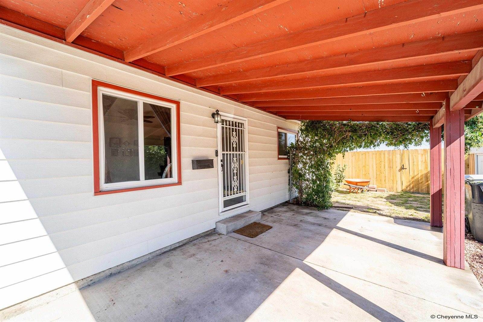 1106 Leisher Rd, Cheyenne, WY 82007