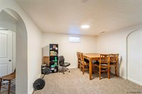 1106 Leisher Rd, Cheyenne, WY 82007