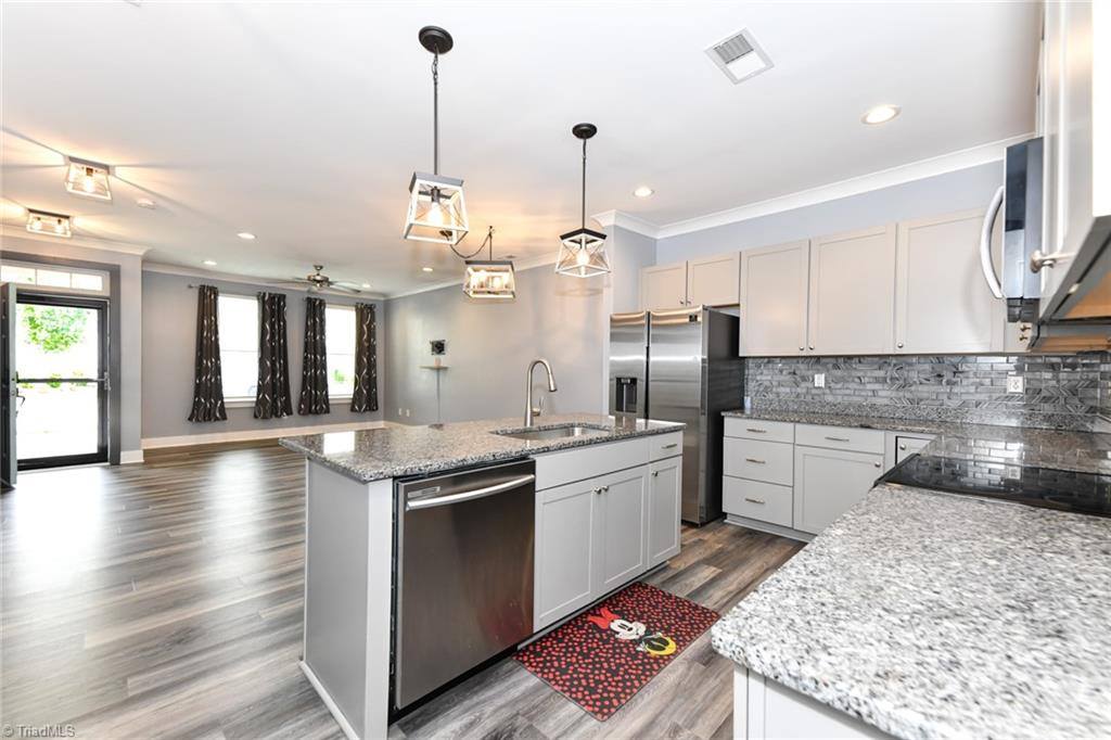 1742 Eastfall Street, Kernersville, NC 27284