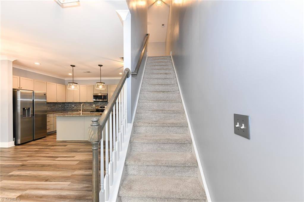 1742 Eastfall Street, Kernersville, NC 27284