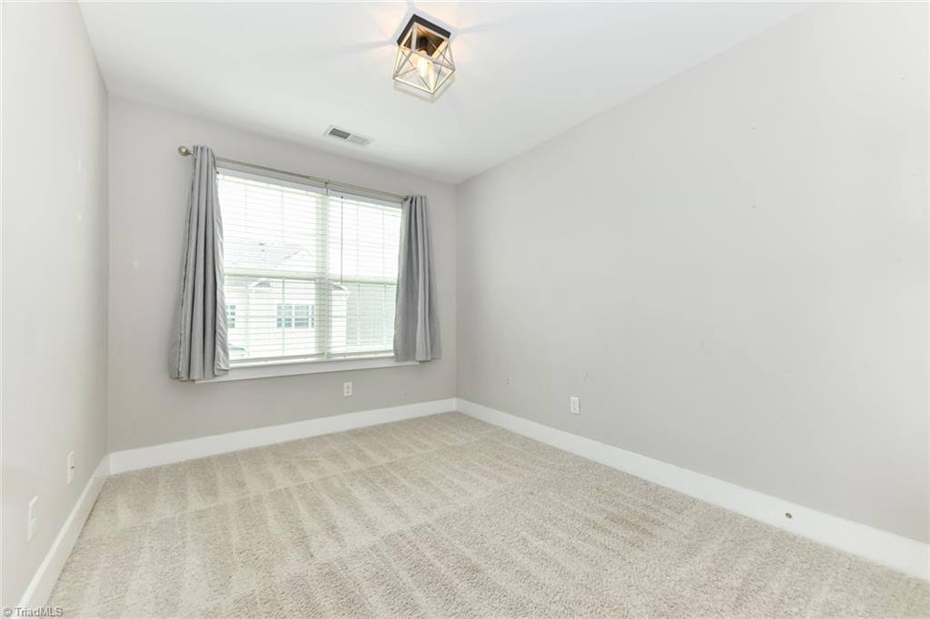 1742 Eastfall Street, Kernersville, NC 27284