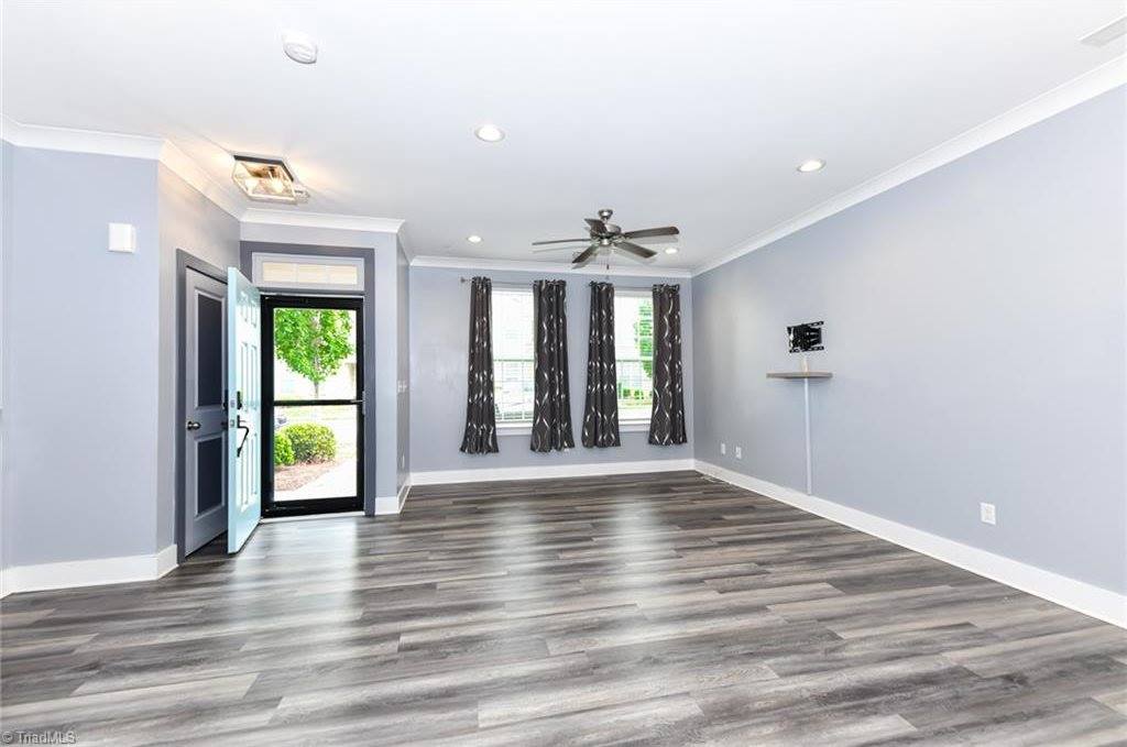 1742 Eastfall Street, Kernersville, NC 27284