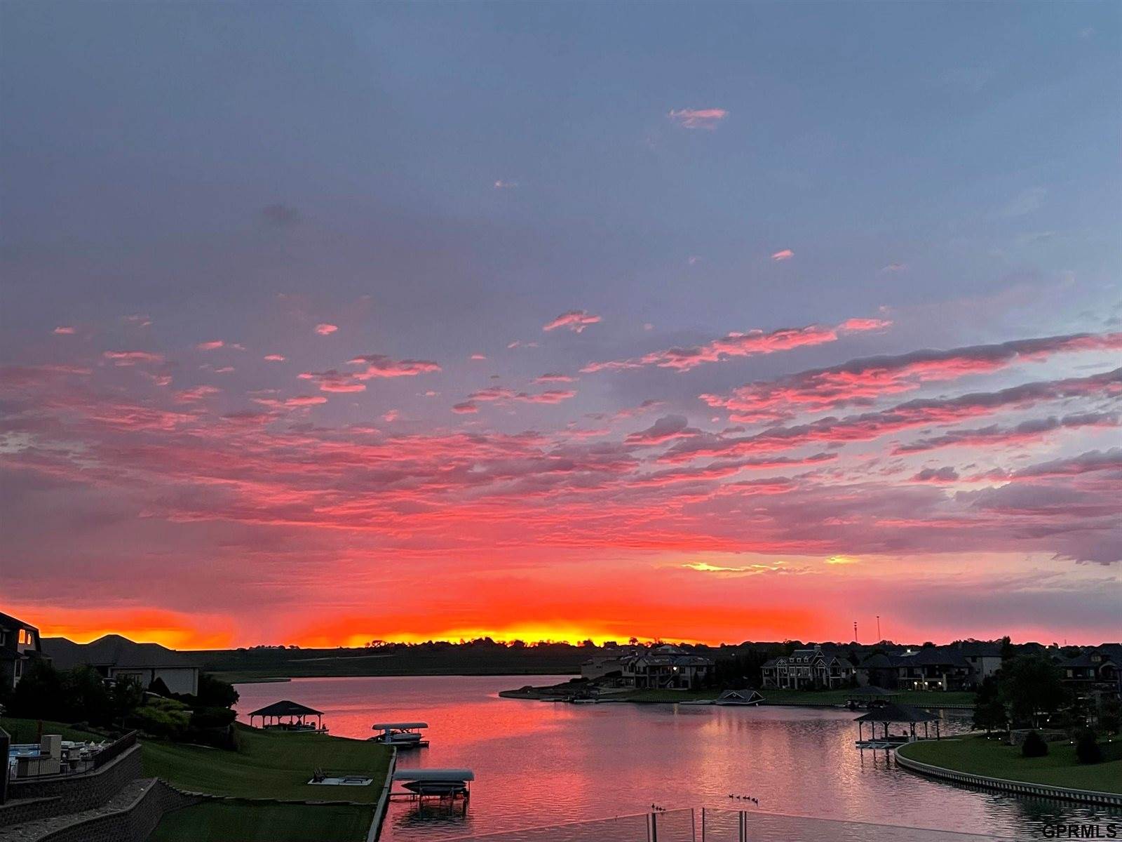 11825 North 176 Circle, Bennington, NE 68007