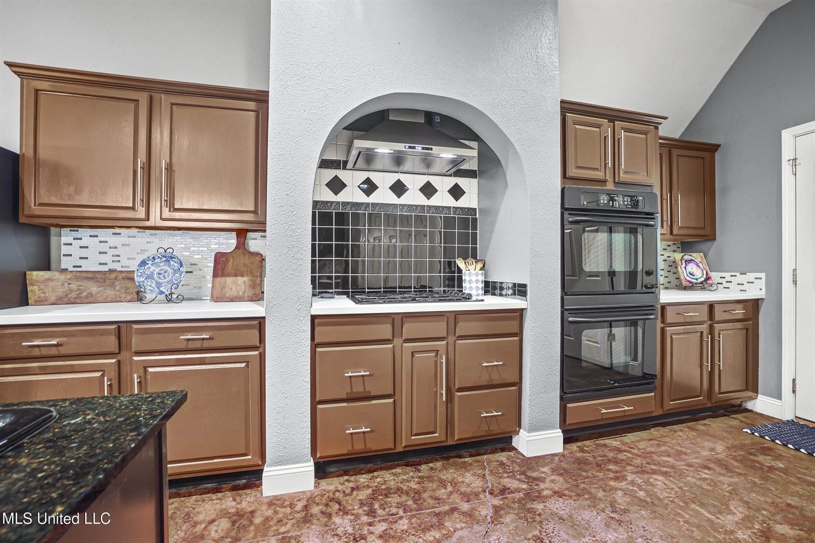 1400 Mary Street, Ocean Springs, MS 39564