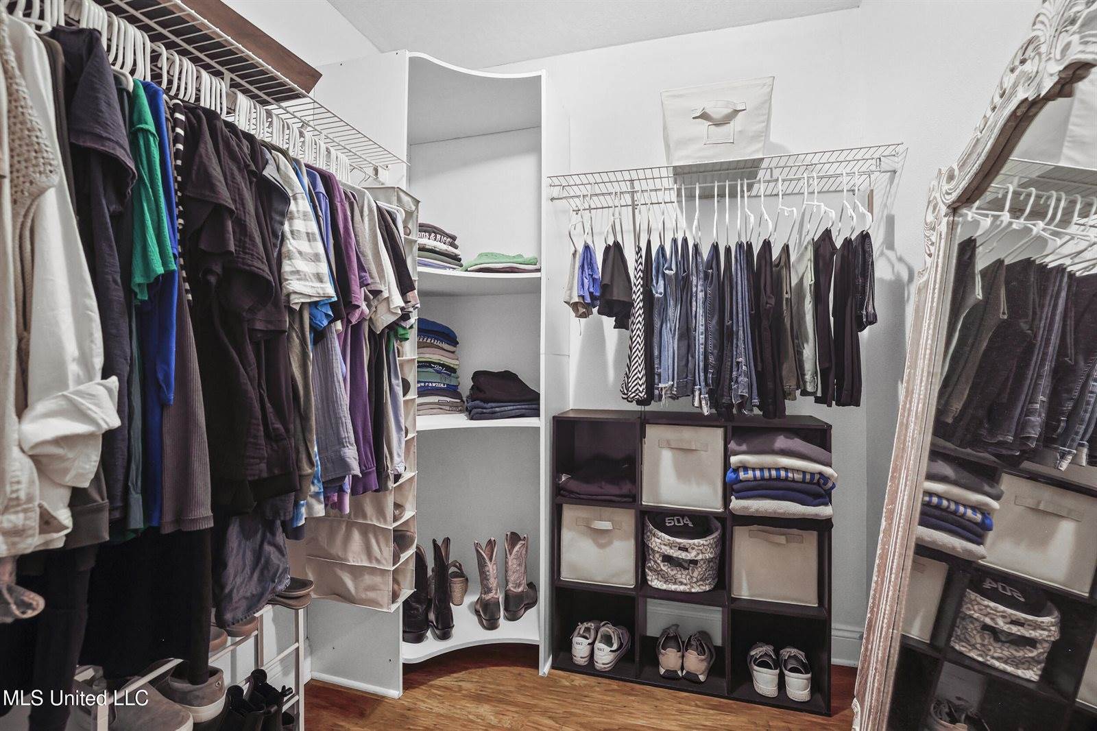 1400 Mary Street, Ocean Springs, MS 39564