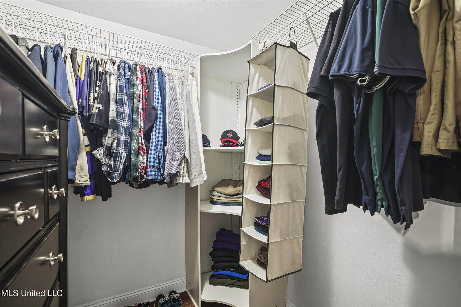 1400 Mary Street, Ocean Springs, MS 39564