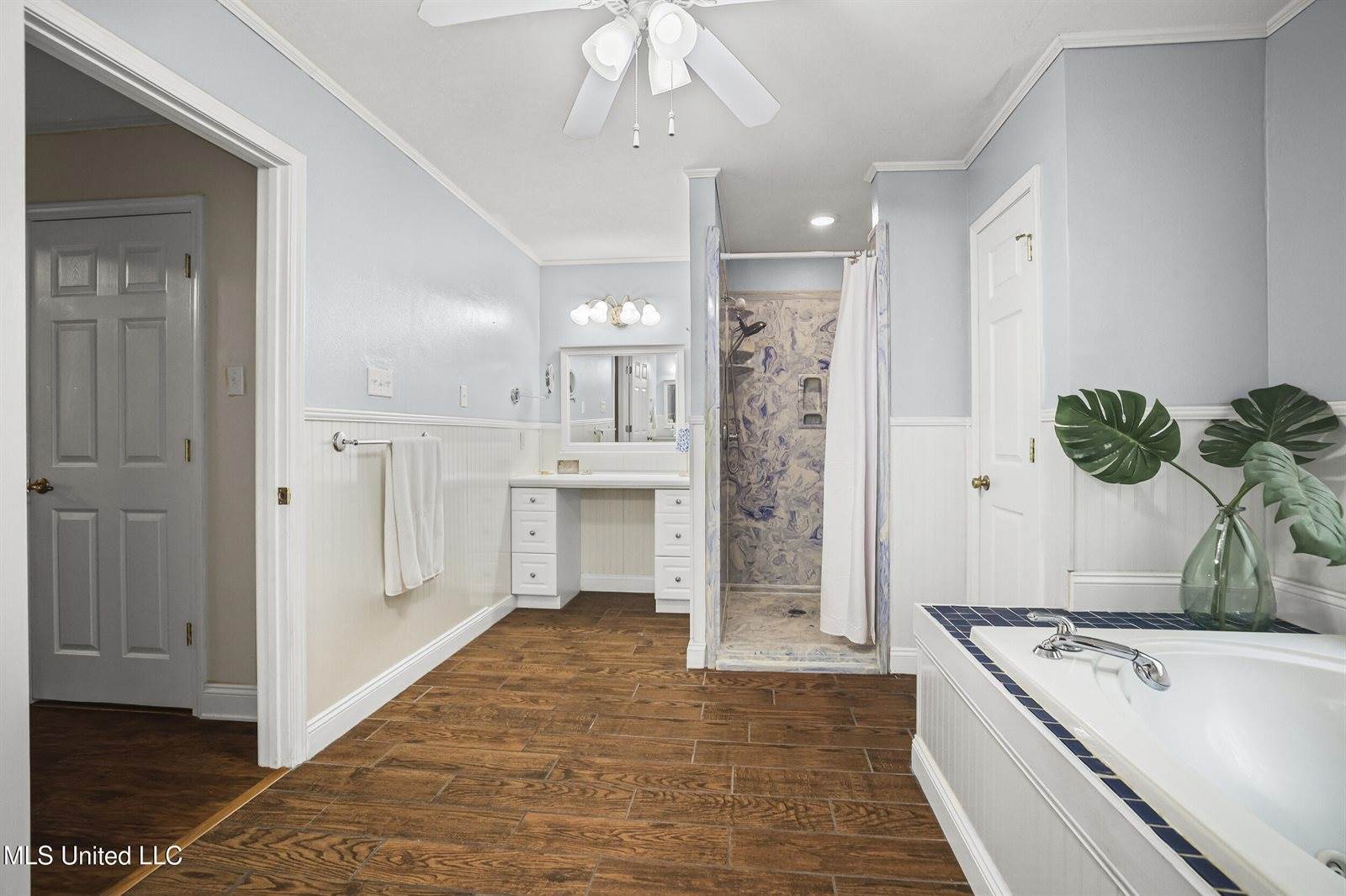 1400 Mary Street, Ocean Springs, MS 39564