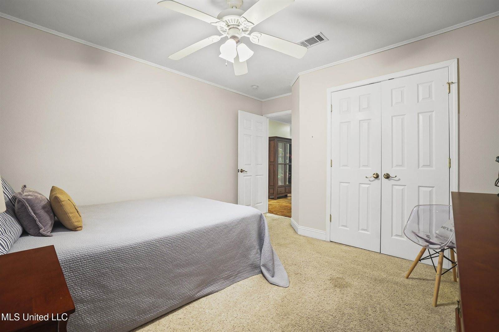 1400 Mary Street, Ocean Springs, MS 39564