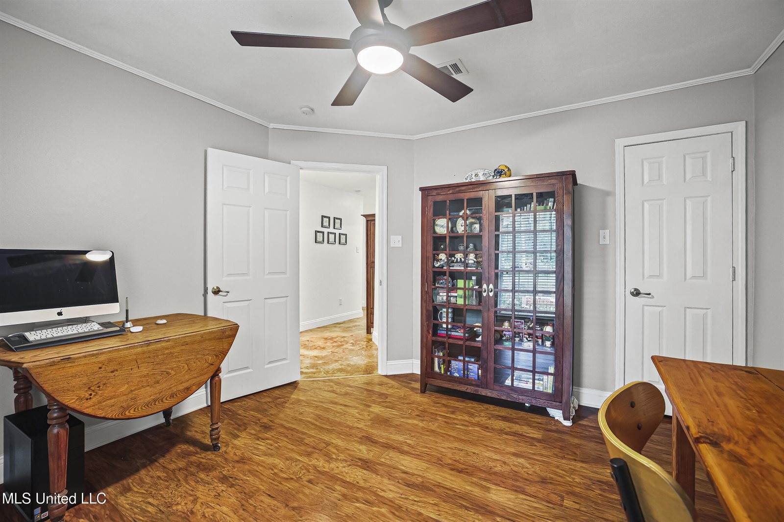 1400 Mary Street, Ocean Springs, MS 39564