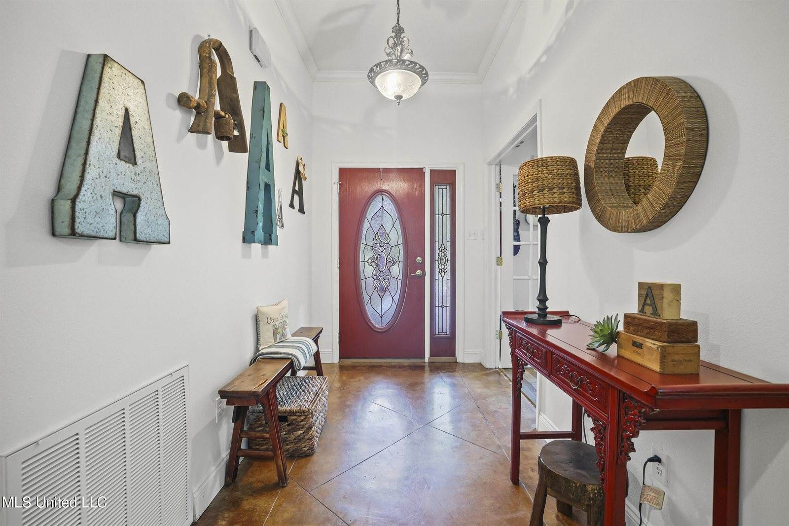 1400 Mary Street, Ocean Springs, MS 39564